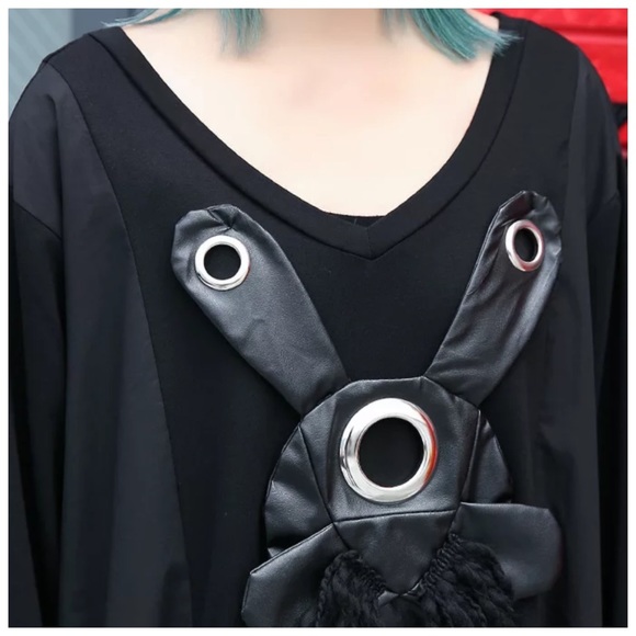 Bad Bunny Oversize Top - Picture 4 of 7